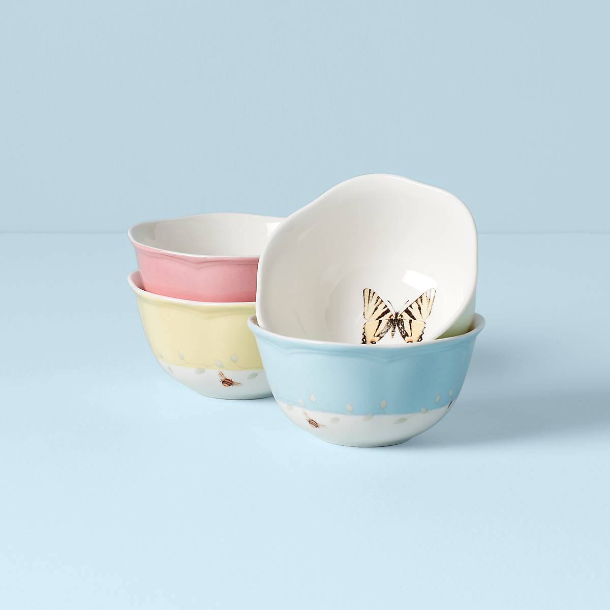 Scalloped Porcelain Dessert Bowls, Set of 4