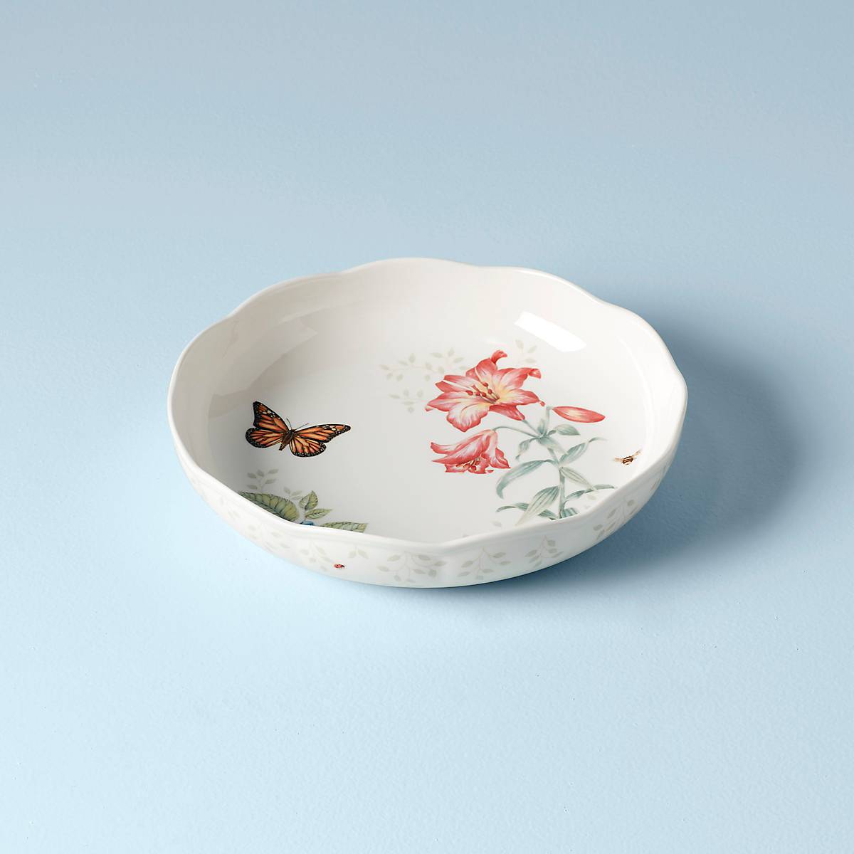 Scalloped Low Serving Bowl
